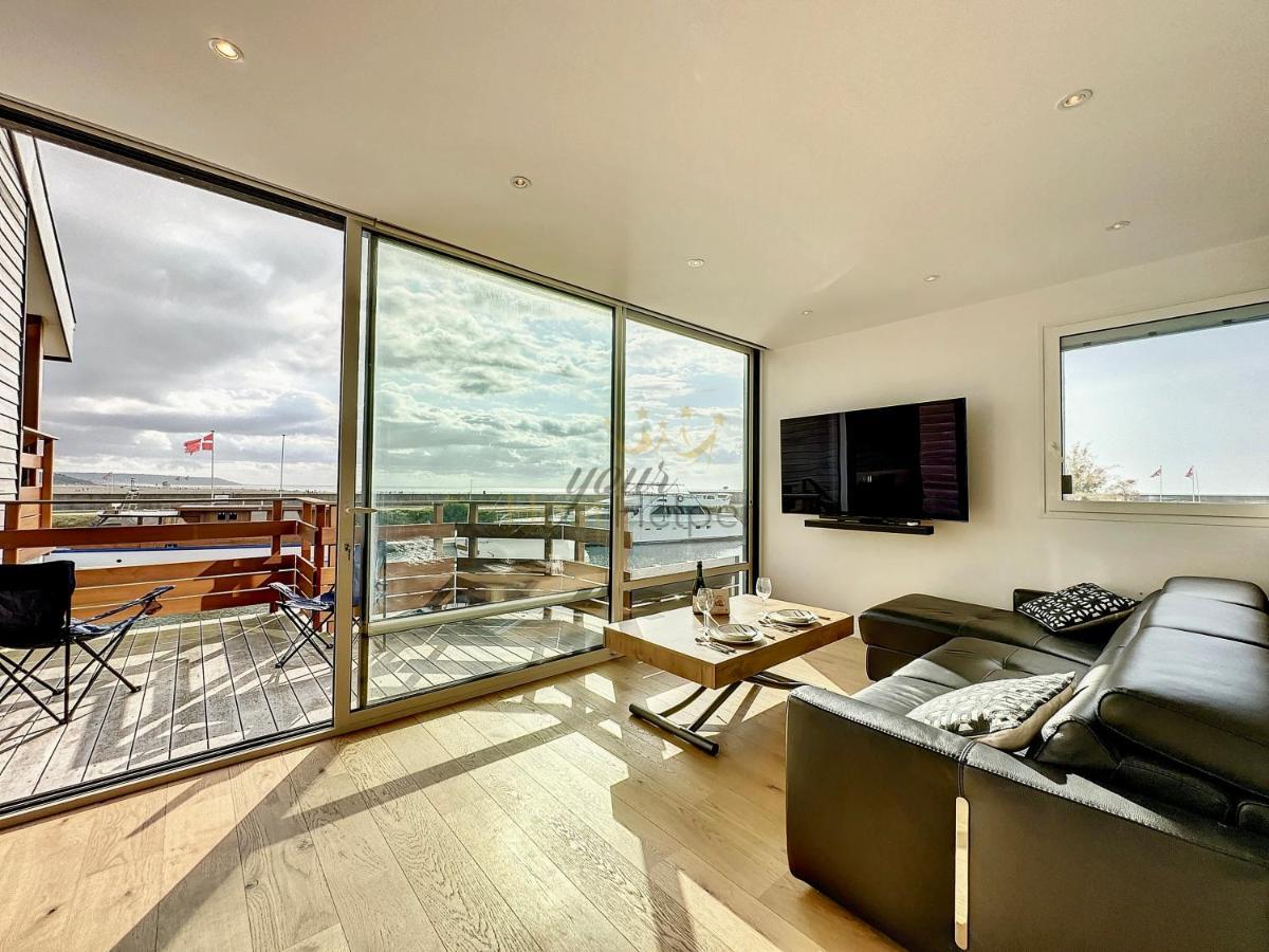 Le Yacht Yourhosthelper Deauville Exteriér fotografie